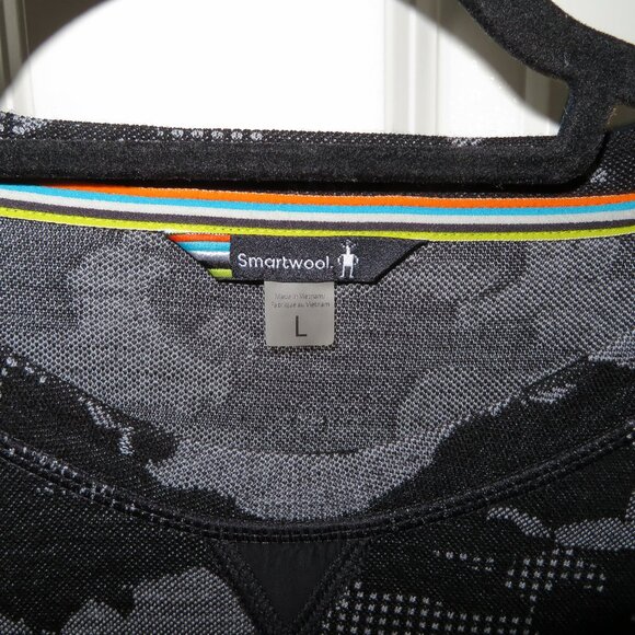 Smartwool Men's Urban Upslope Gray and Black Camo Sweater L Large - Picture 2 of 4